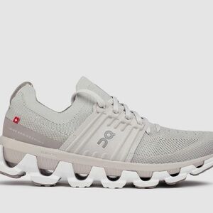 On Cloud Running Women's Cloudswift Sneakers Womens 10 EUC